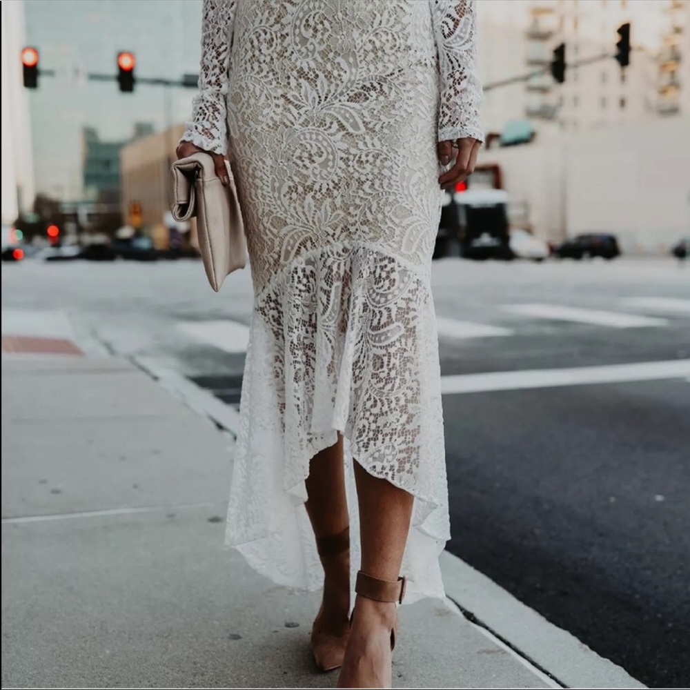 LAST 1! White Off Shoulder Mermaid Lace Dress - Picture 3 of 8